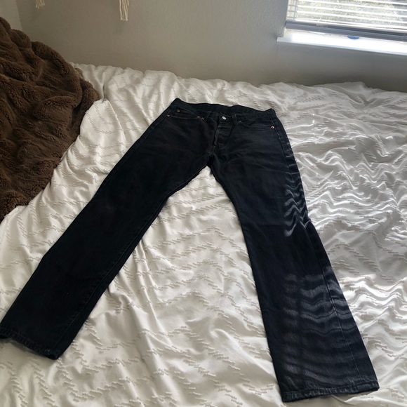 Authentic Levi’s Mid-Rise 501 Button-Fly Vintage Jeans - Picture 2 of 8